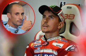 Jorge Lorenzo e Alex Debon (foto tratta dal web da sports.sindonews.com)